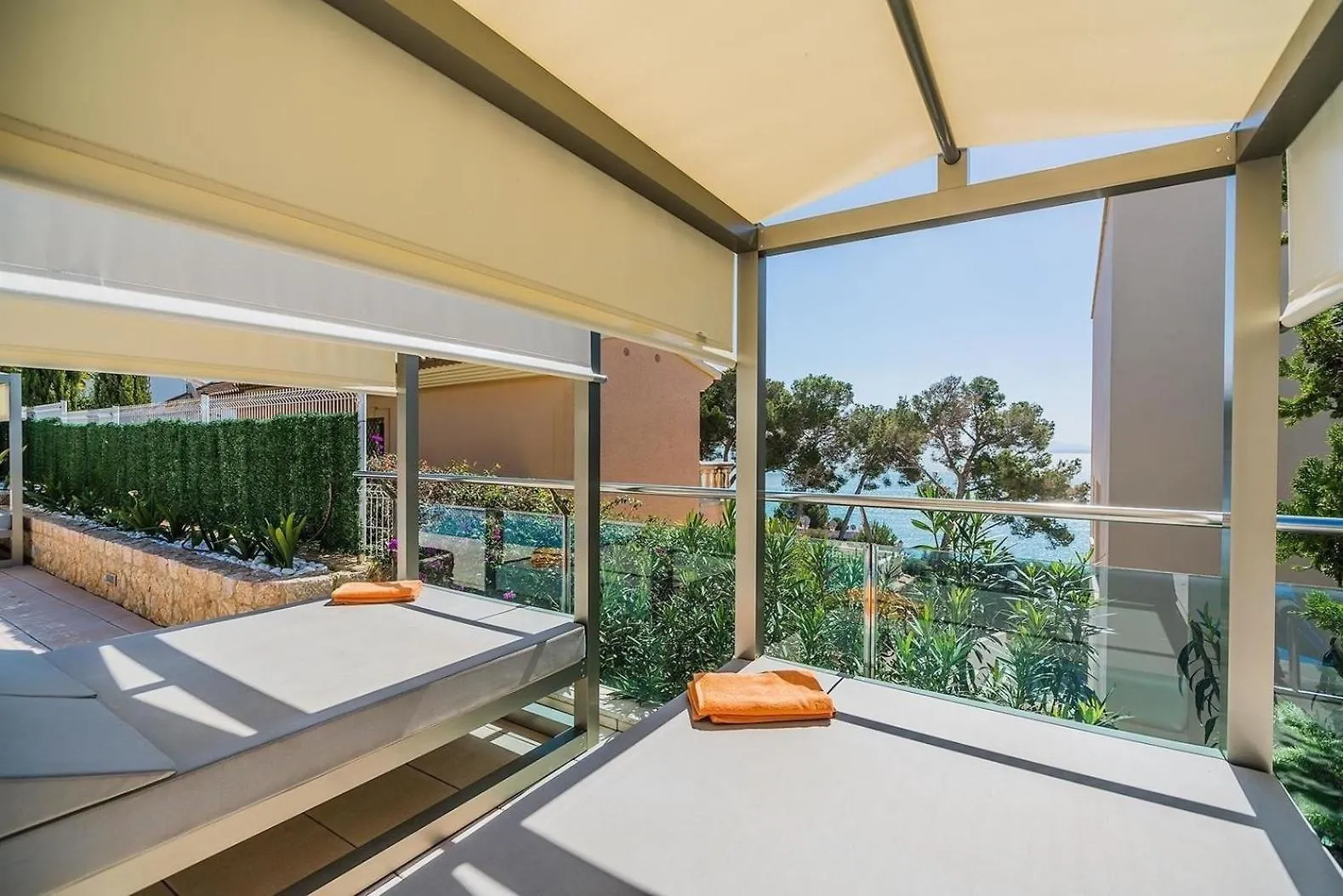 Atemberaubende Villa Mit Whirlpool, Beheiztem Pool Und Meerblick In Aucanada Alcanada