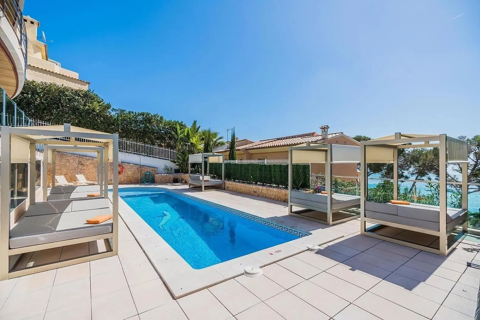 Atemberaubende Villa Mit Whirlpool, Beheiztem Pool Und Meerblick In Aucanada Alcanada