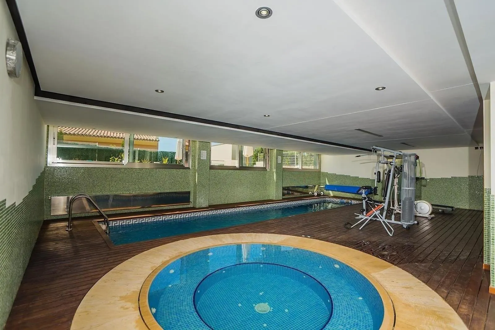 Holiday home Atemberaubende Villa Mit Whirlpool, Beheiztem Pool Und Meerblick In Aucanada Alcanada