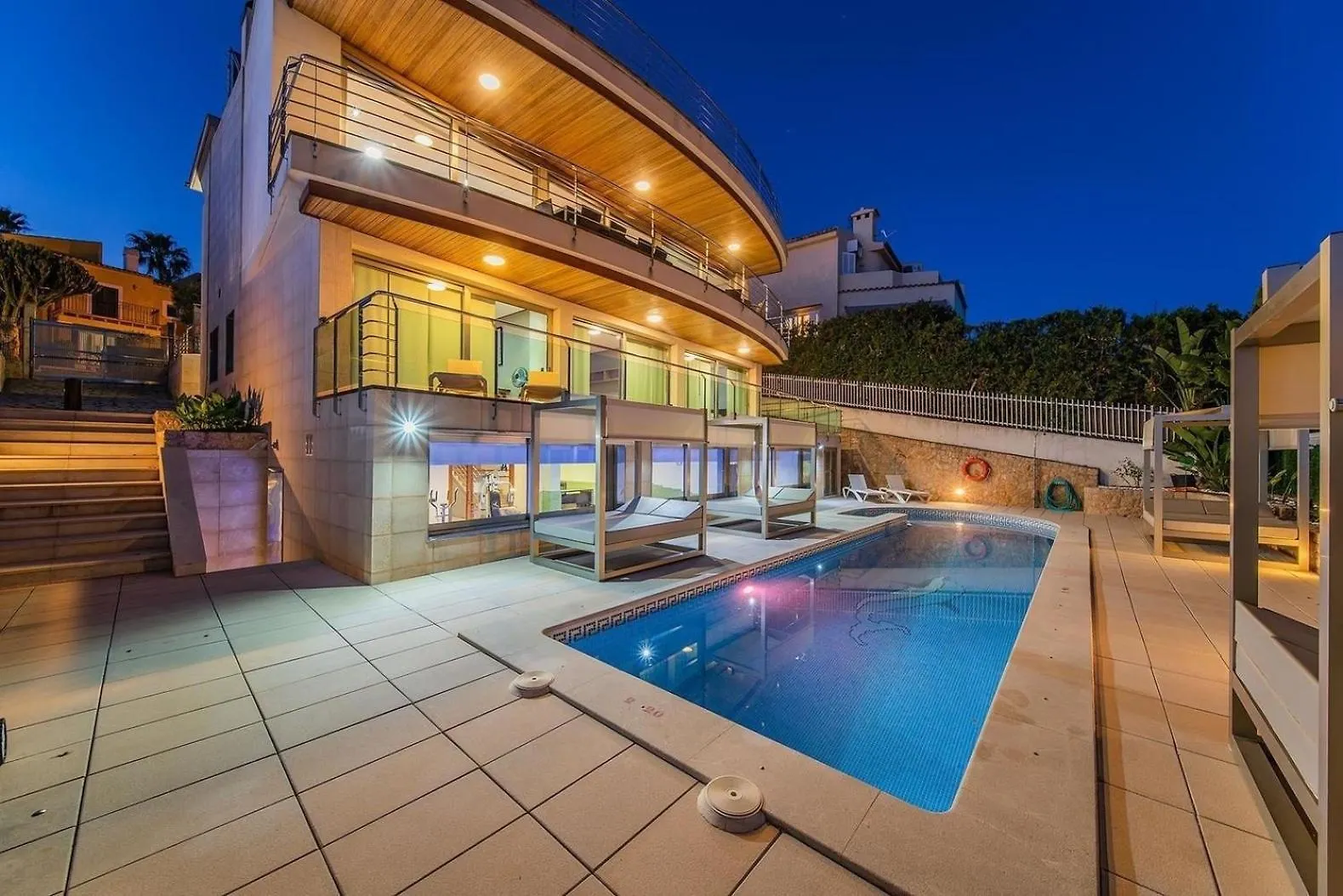 Atemberaubende Villa Mit Whirlpool, Beheiztem Pool Und Meerblick In Aucanada Alcanada Дом отдыха
