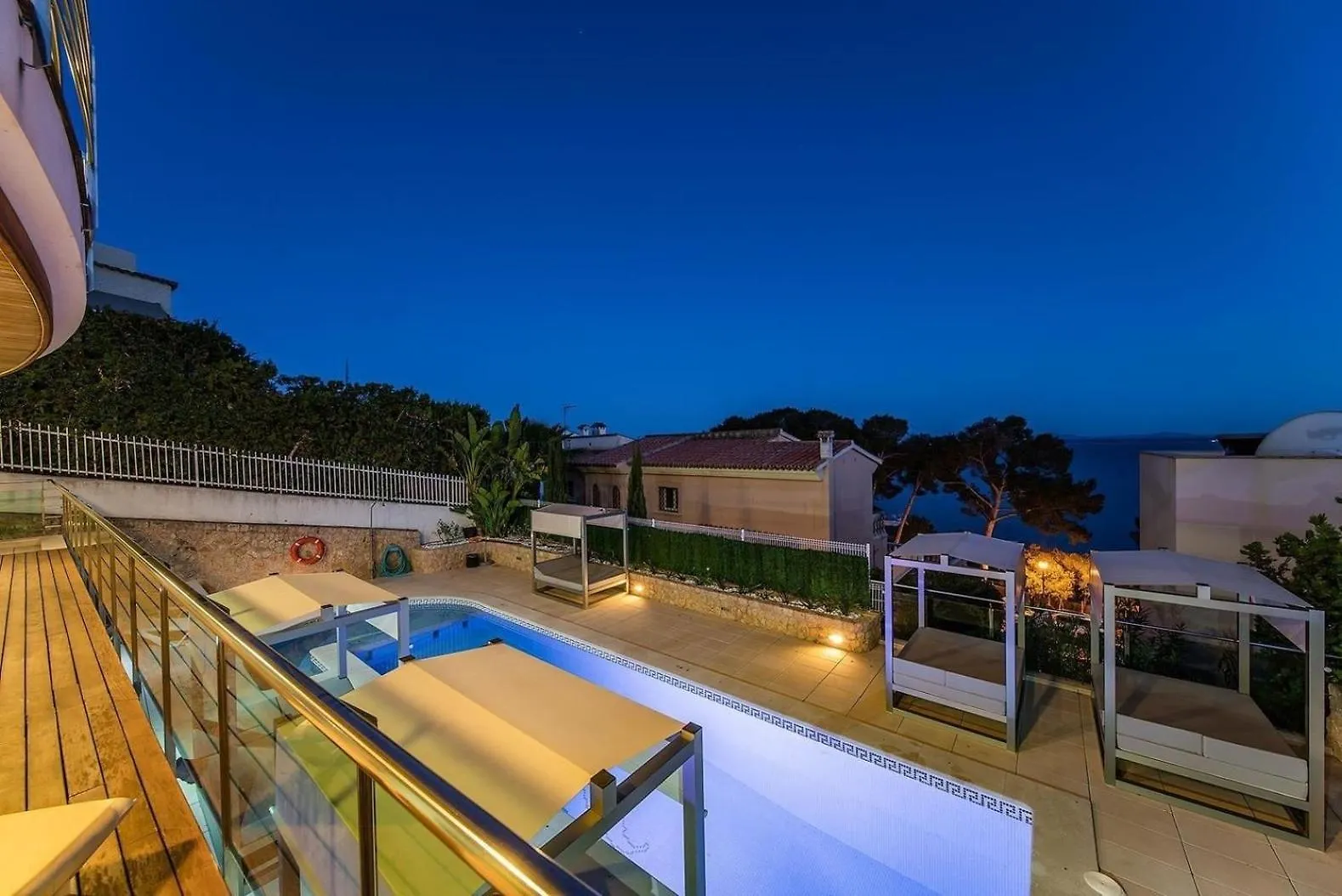 Дом отдыха Atemberaubende Villa Mit Whirlpool, Beheiztem Pool Und Meerblick In Aucanada Alcanada
